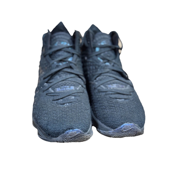 Nike LeBron 17 Currency-Size 10 - Picture 5 of 16